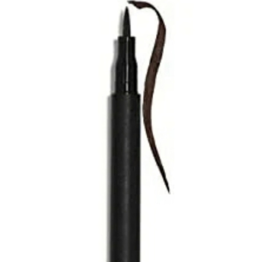 Aurora Intensively precise eyeliner